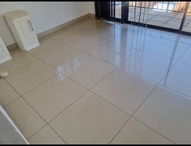 1.5 BEDROOM APARTMENT TO LET IN SOMERSET PARK